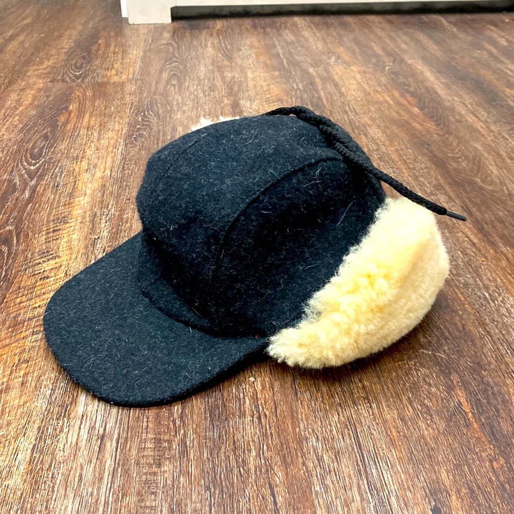 Size M NWT Filson wool double mackinaw cap in charcoal